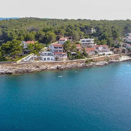 Kuca Za Odmor Olica 度假居 Basina